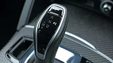 Alfa Romeo Stelvio Quadrifoglio - drive selector