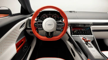 Aston Martin Valen - dash
