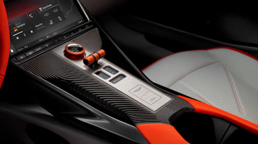 Aston Martin Valen - interior
