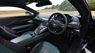 Aston Martin Vantage S - front interior