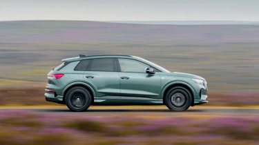 Audi Q4 e-tron - side