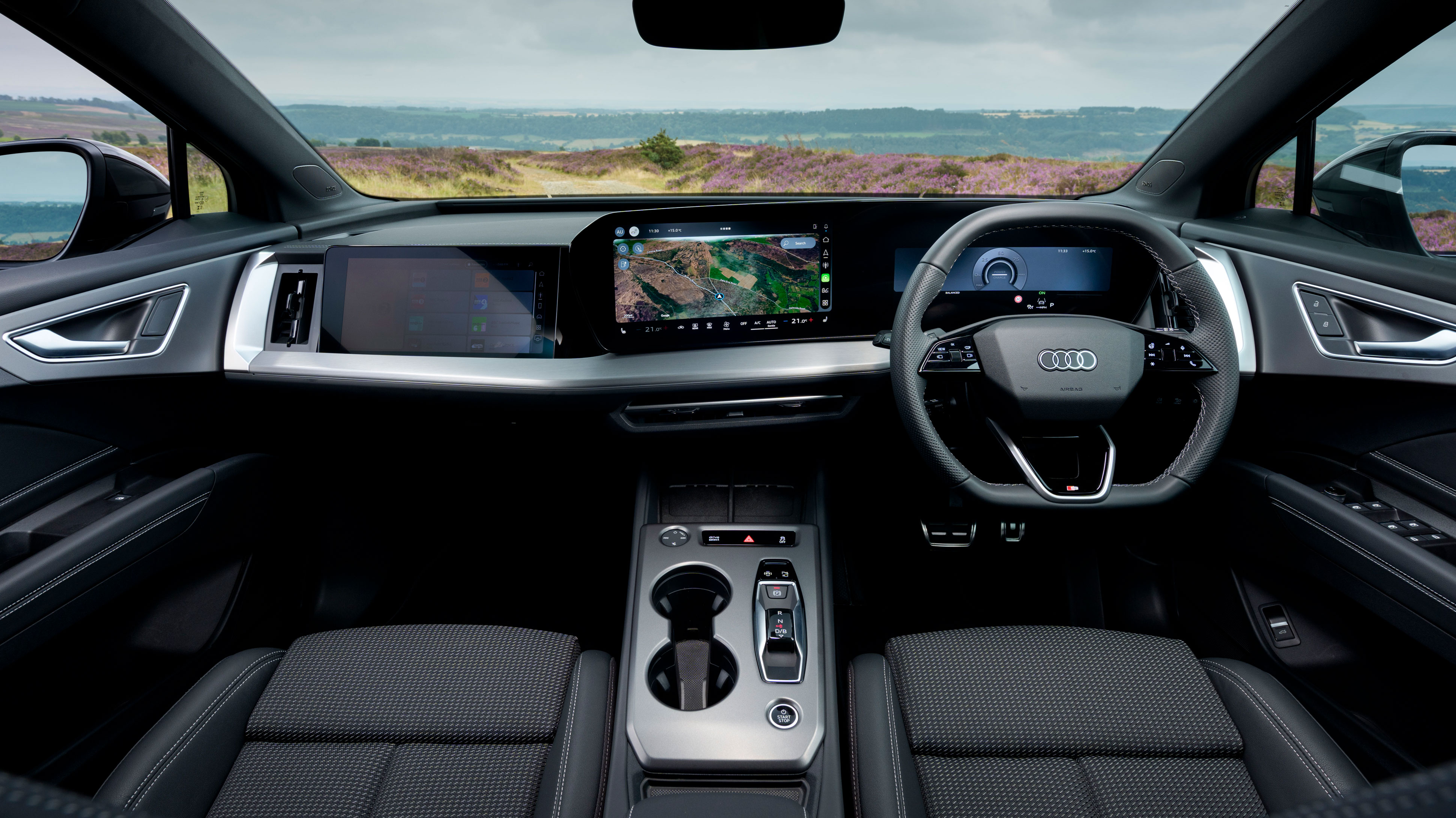 Audi Q4 e-tron - interior