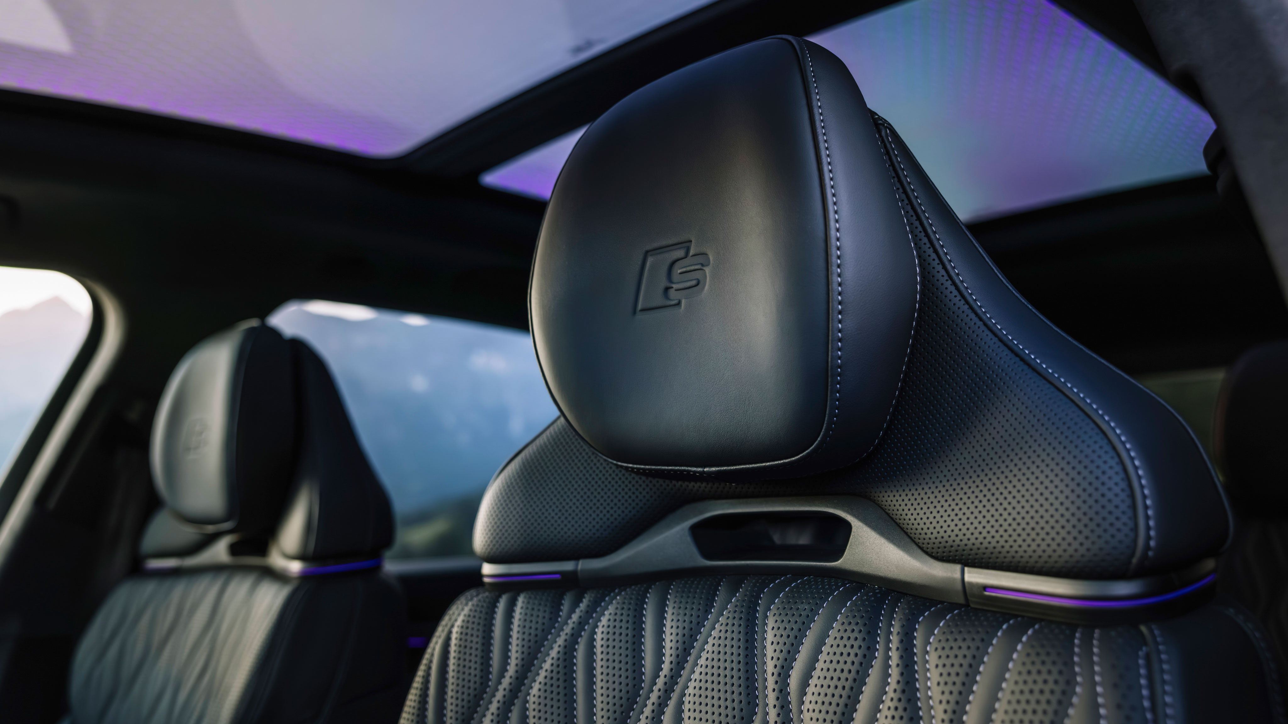 Audi Q7 - seats