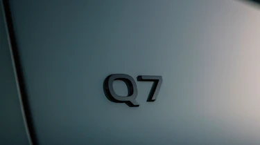 Audi Q7 - Q7 badge