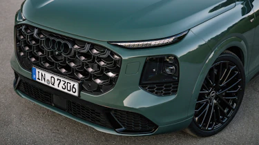 Audi Q7 - grille