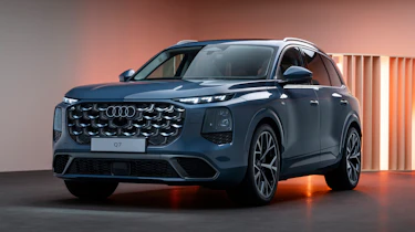 Audi Q7 - front static