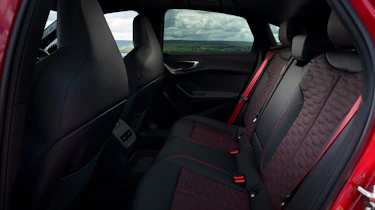 Audi RS 5 - rear seats