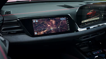 Audi RS 5 - passenger's display