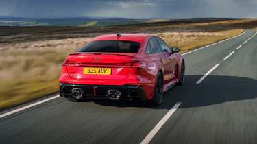 Audi RS 5 - rear tracking