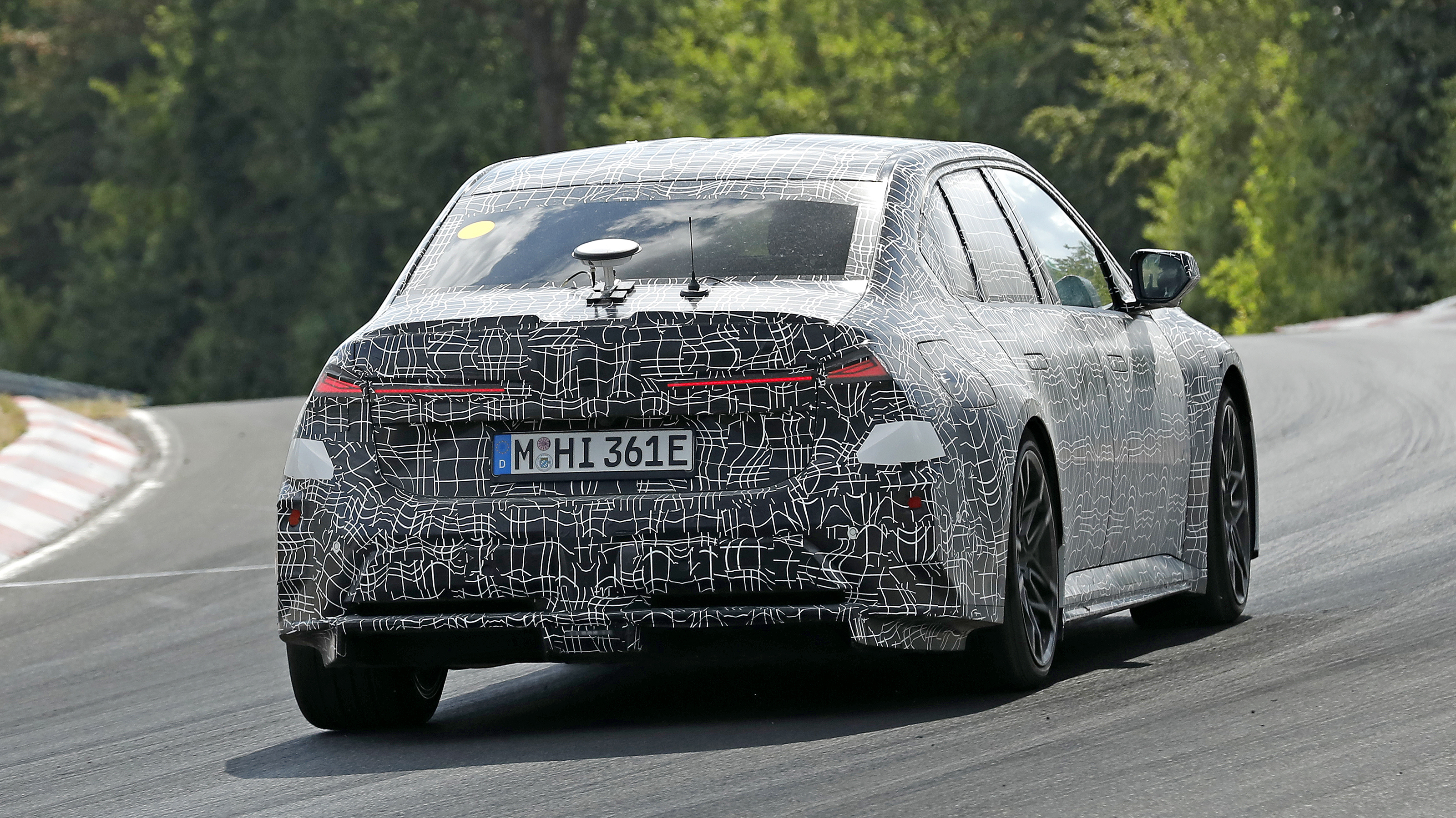 BMW M3 Electric - rear cornering