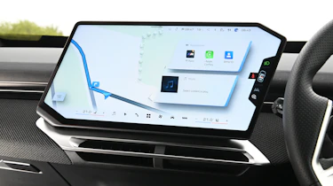 BMW iX3 2026 - infotainment screen