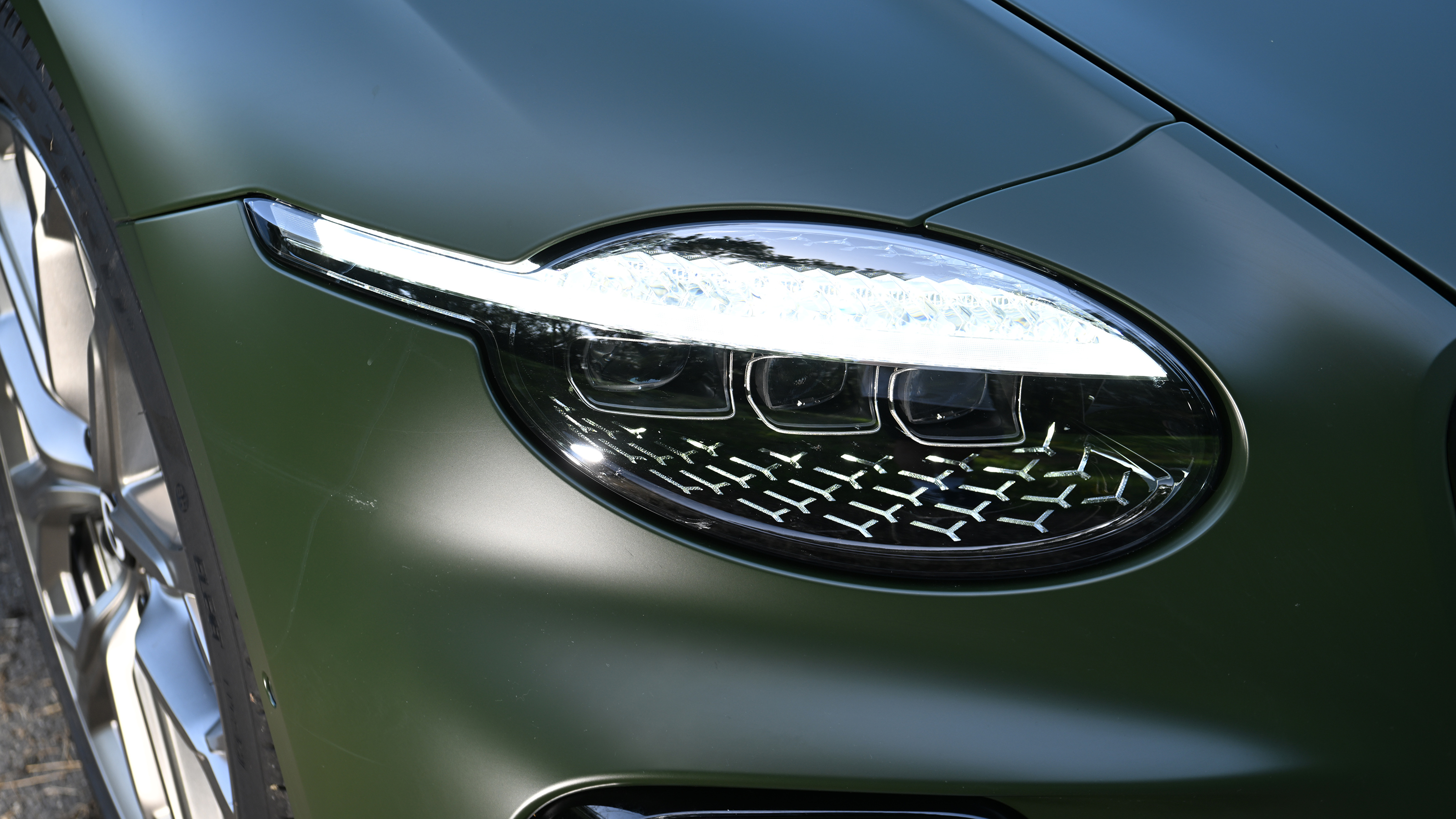 Bentley Continental GT - headlight