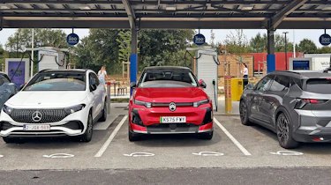 Citroen e-C5 Aircross - charging front