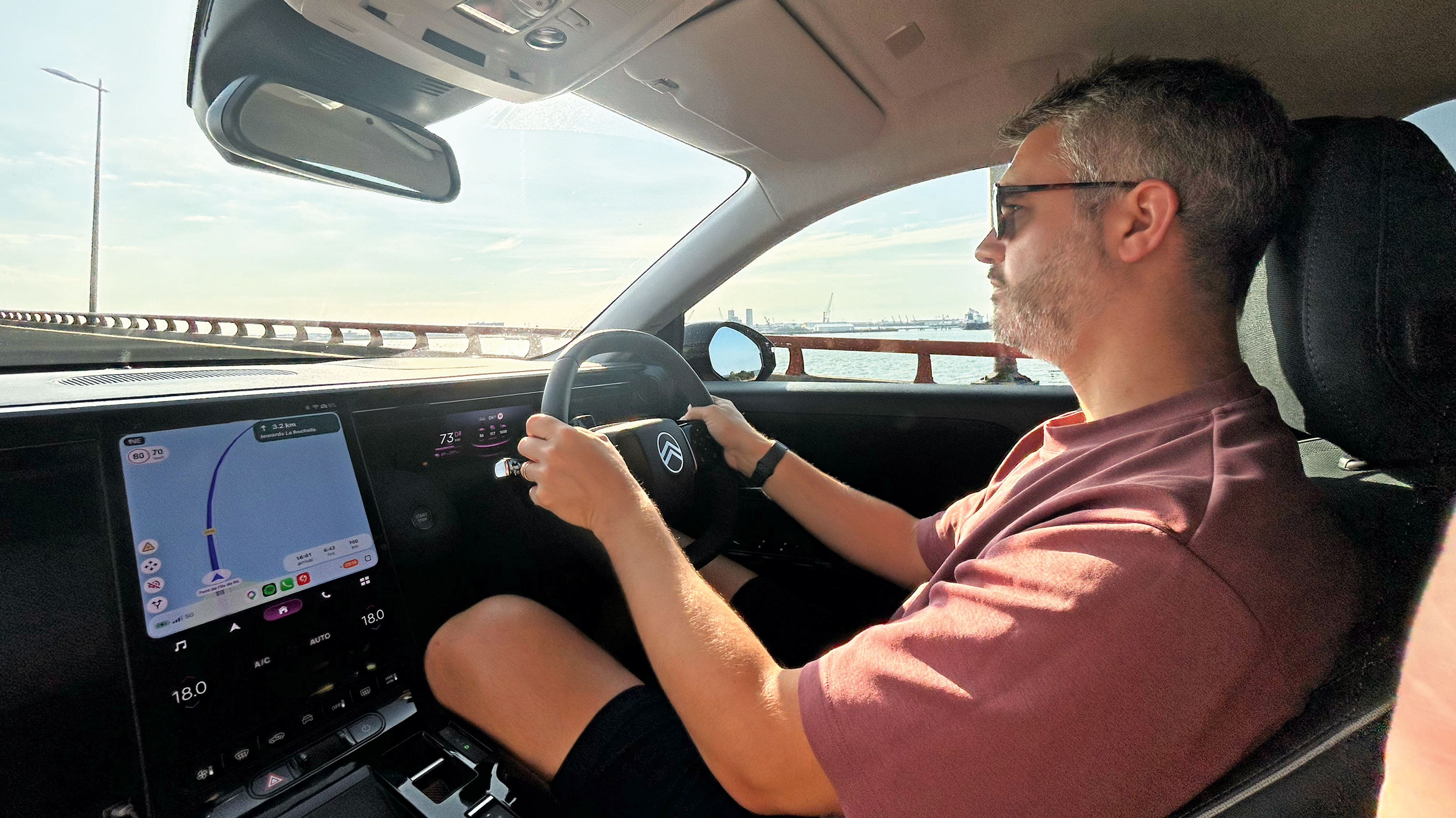 Citroen e-C5 Aircross - driving in France