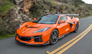 Corvette ZR1X 2026 - front tracking