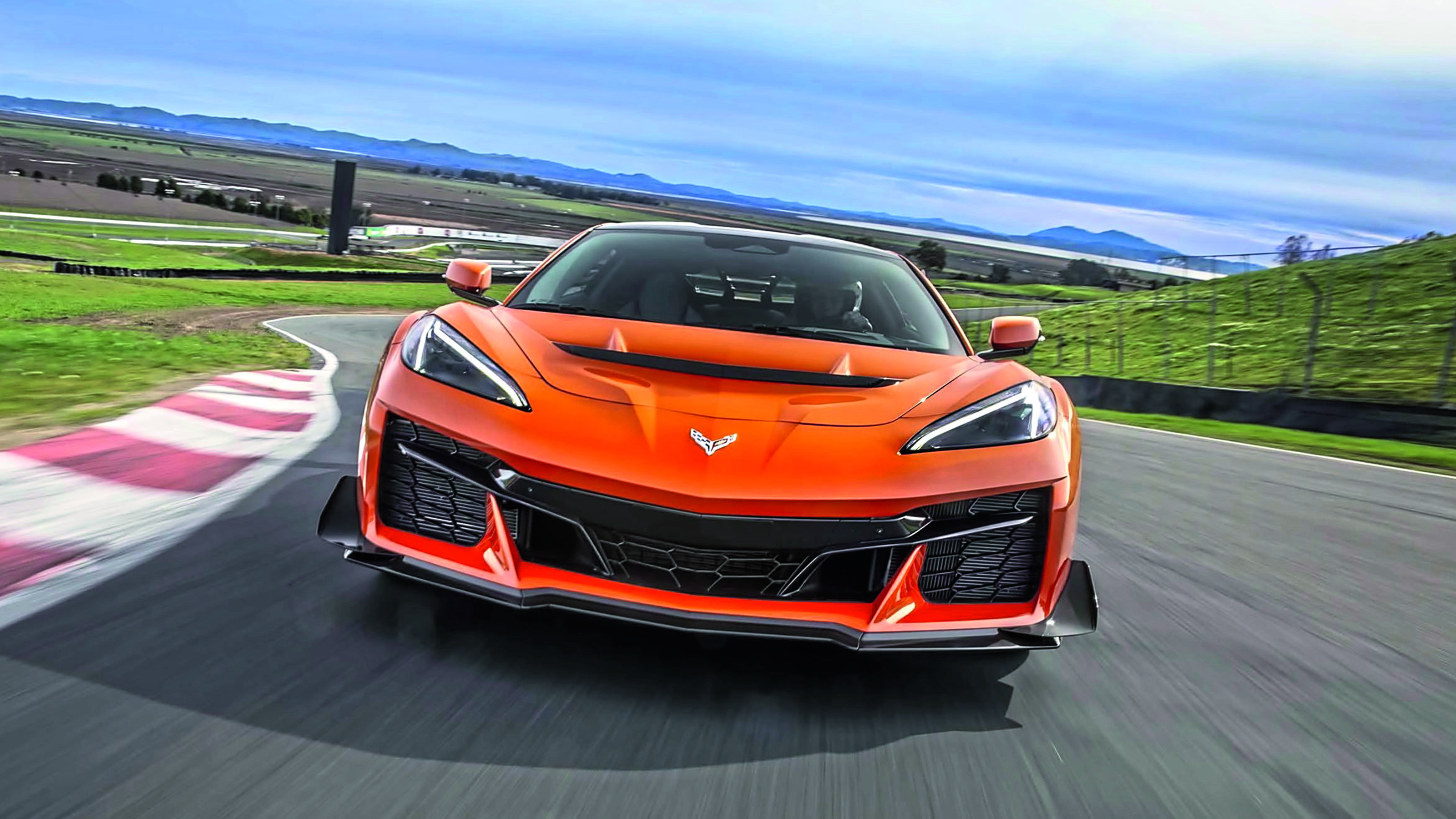Corvette ZR1X 2026 - front 