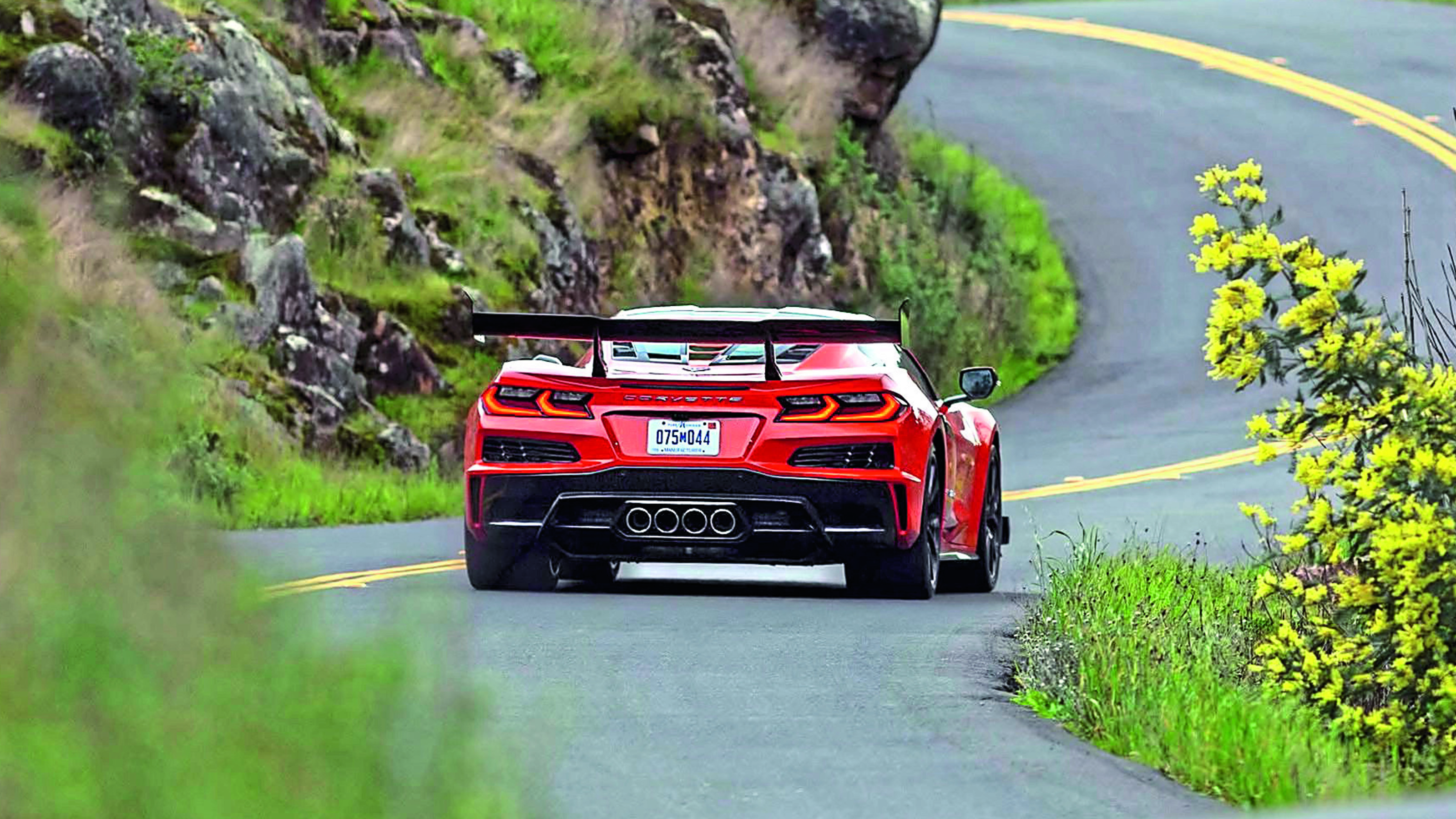 Corvette ZR1X 2026 - rear cornering 
