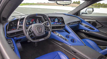 Corvette ZR1X 2026 - front interior