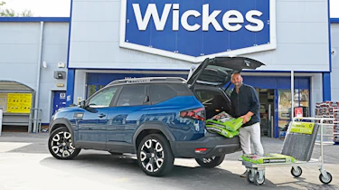 Dacia Bigster Journey hybrid 155 - loading boot