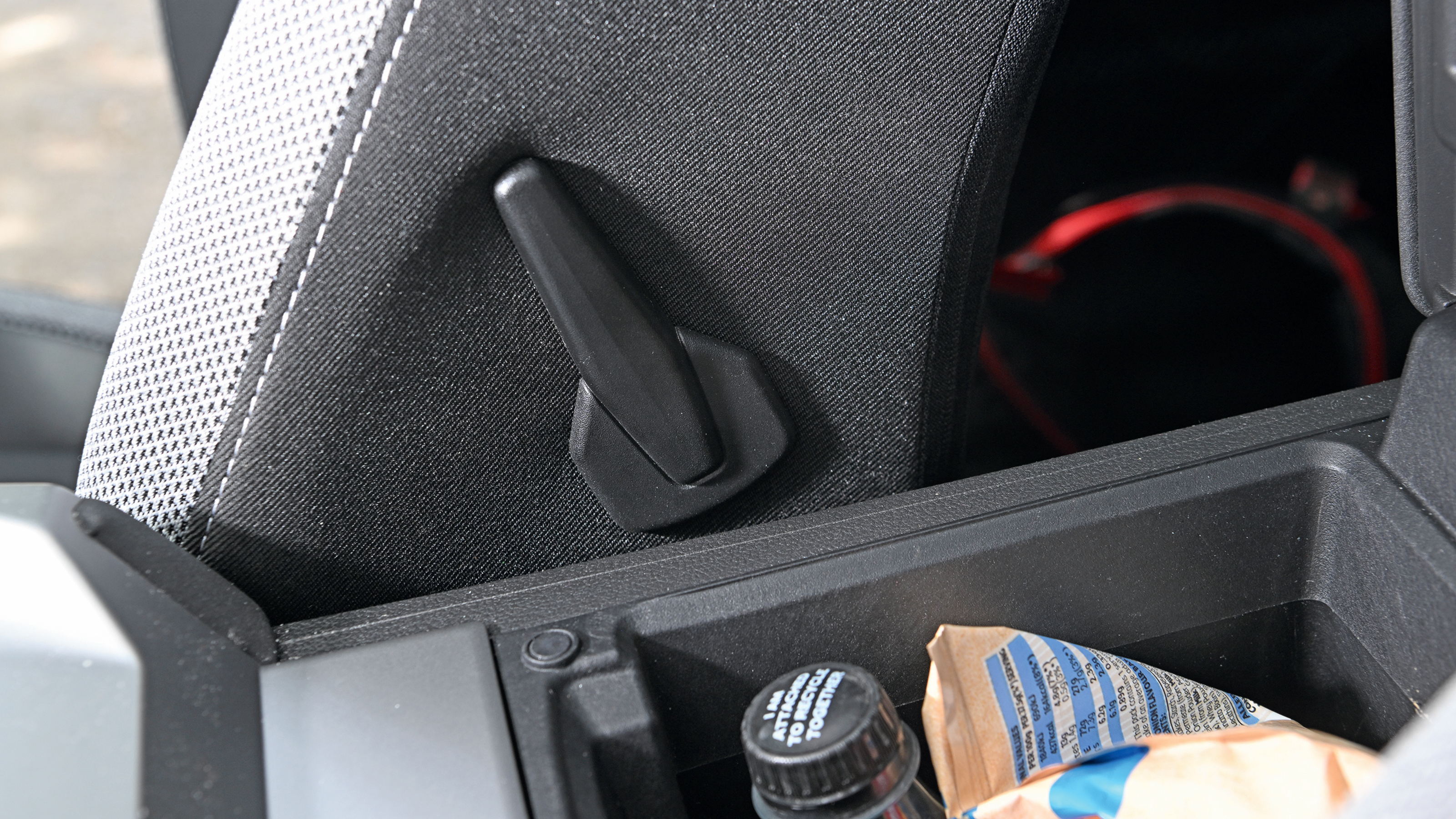 Dacia Bigster Journey hybrid 155 - seat adjustment