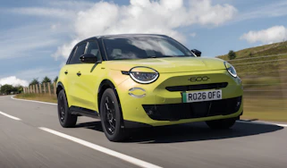 Fiat 600 Hybrid Sport - front 3/4
