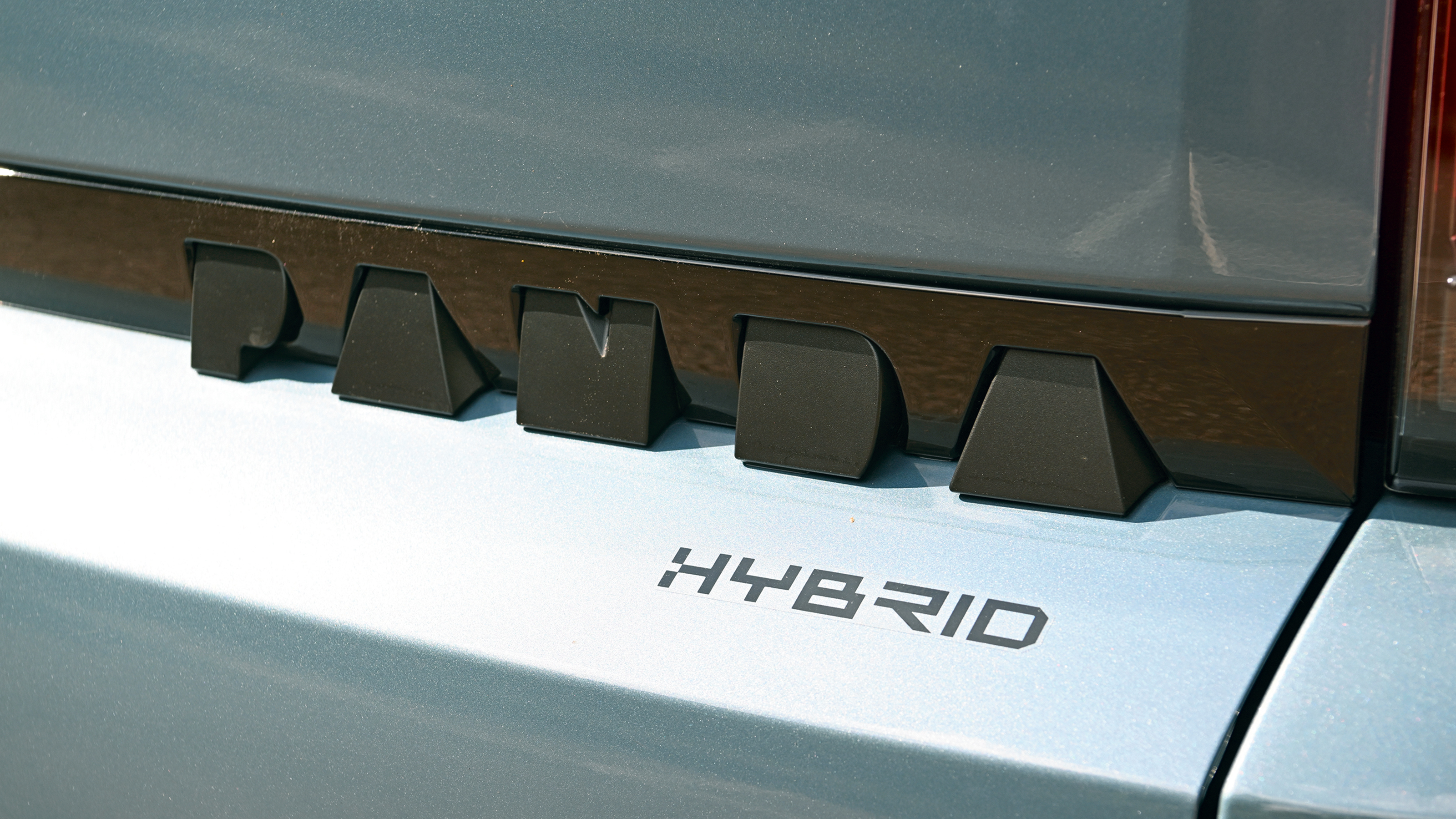 Fiat Grande Panda Hybrid - rear badge