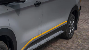 Ford E-Transit Custom - side skirt