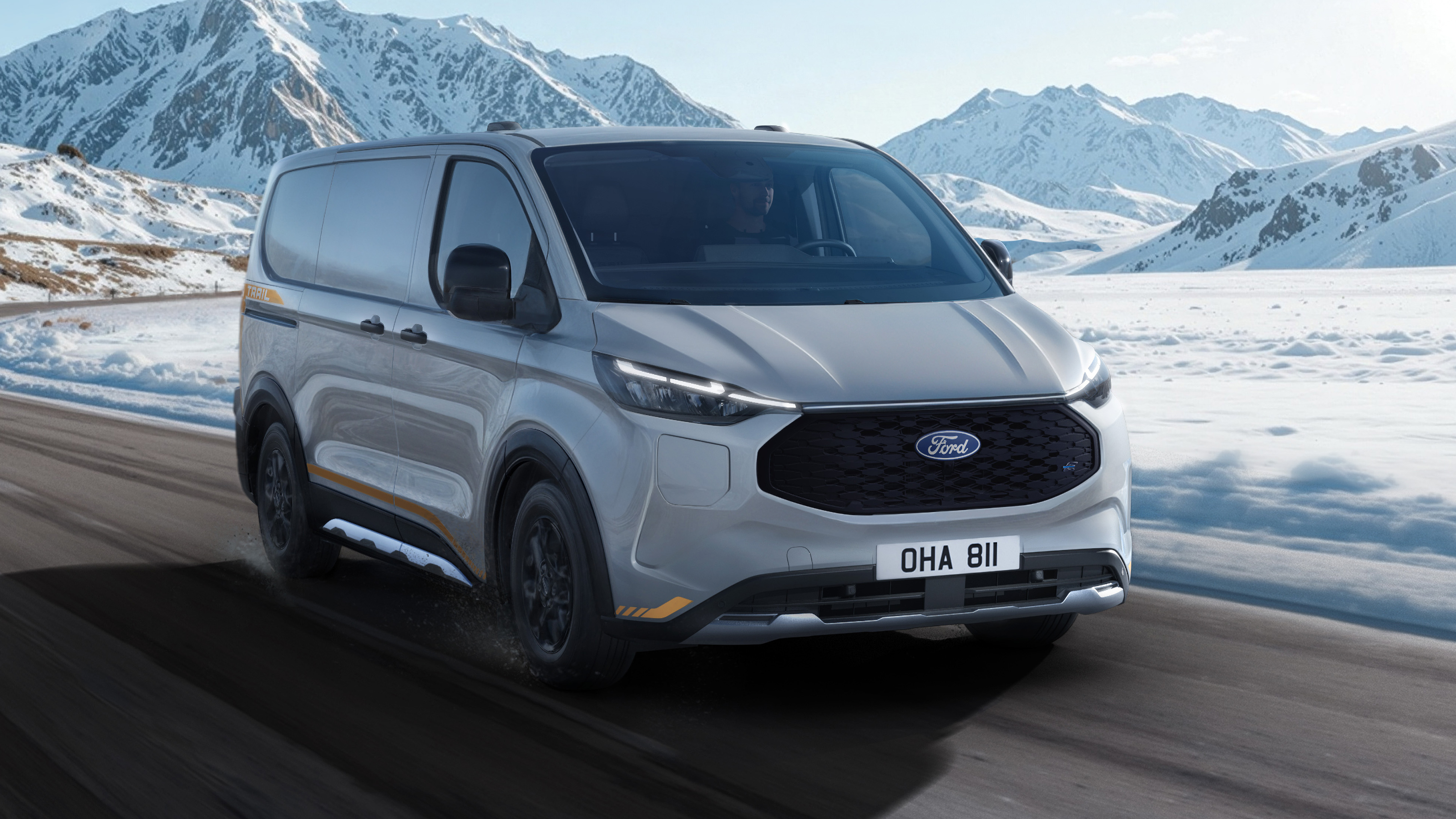 Ford E-Transit Custom - front tracking