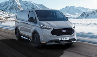 Ford E-Transit Custom - front tracking