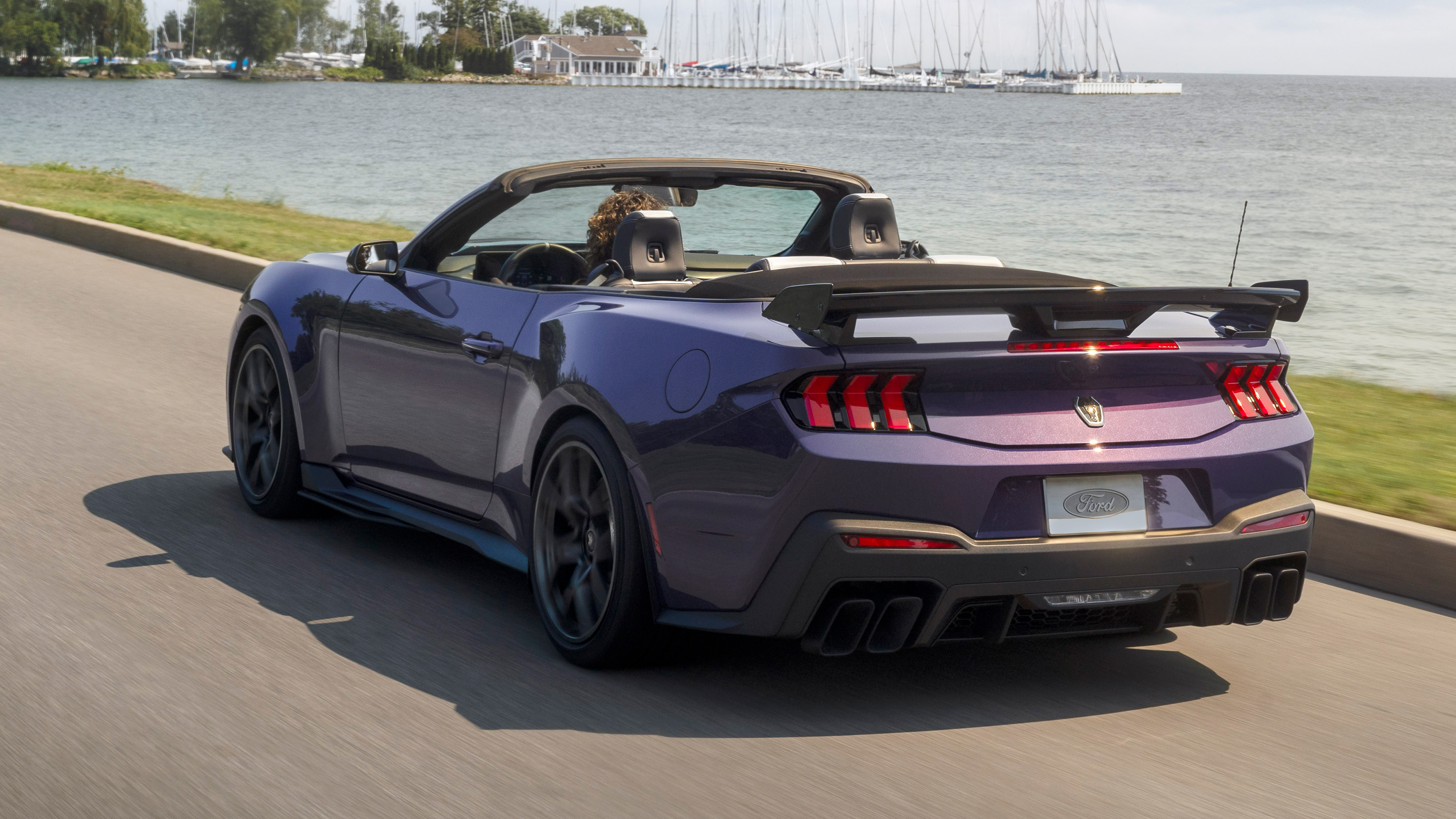 Ford Mustang Dark Horse SC convertible - rear 3/4
