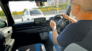 Honda Super-N - driving