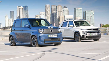 Hyundai Inster vs Honda Super-N - front angled