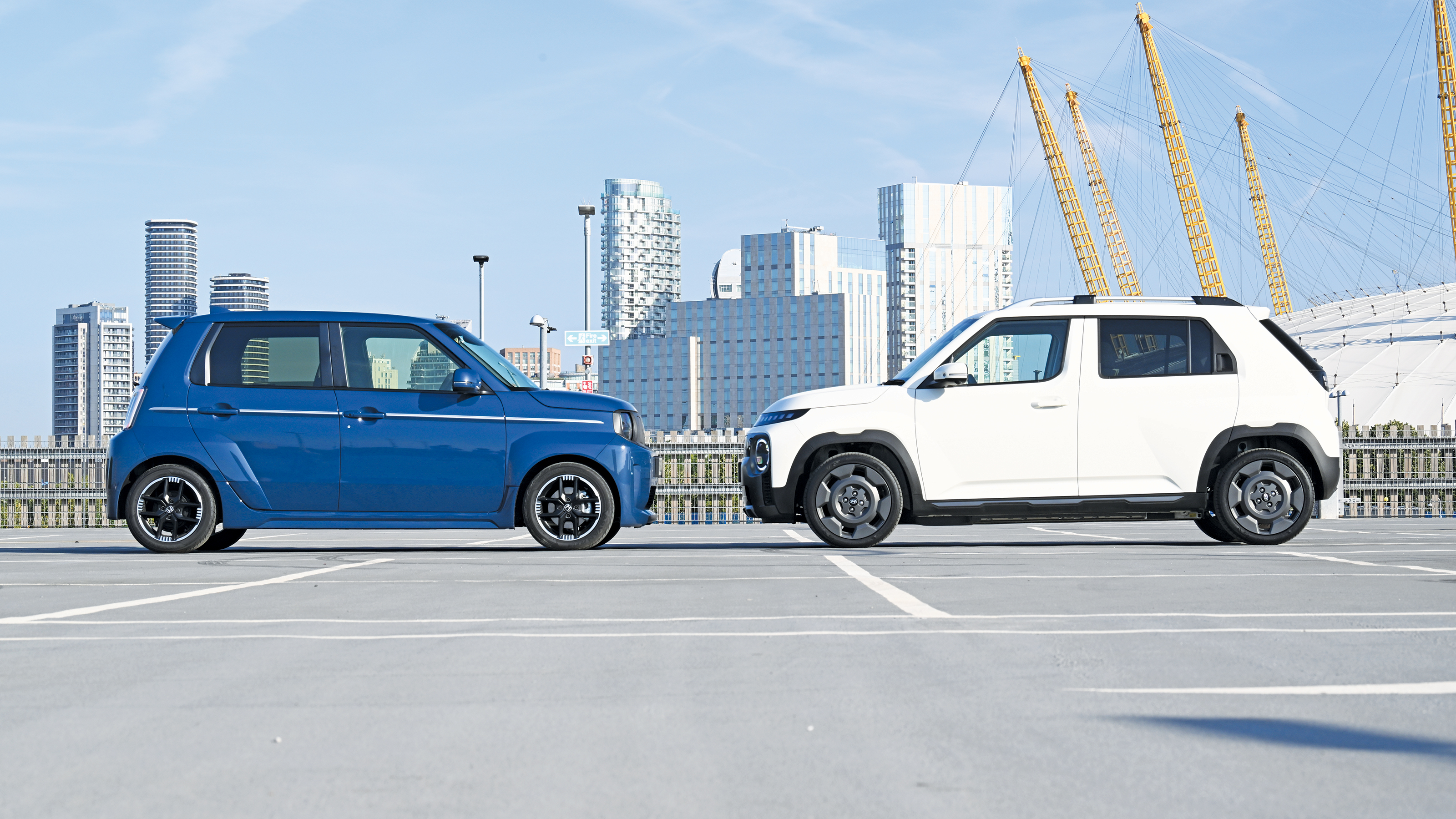 Hyundai Inster vs Honda Super-N - head-to-head