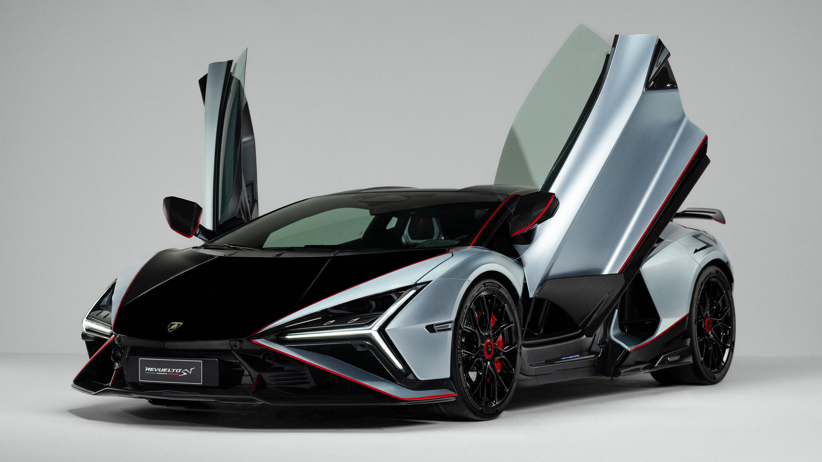 Lamborghini Revuelto SV - front doors open