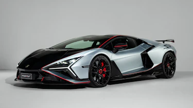 Lamborghini Revuelto SV - front