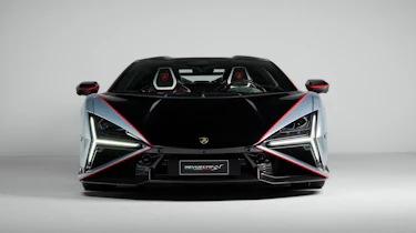 Lamborghini Revuelto SV - full front