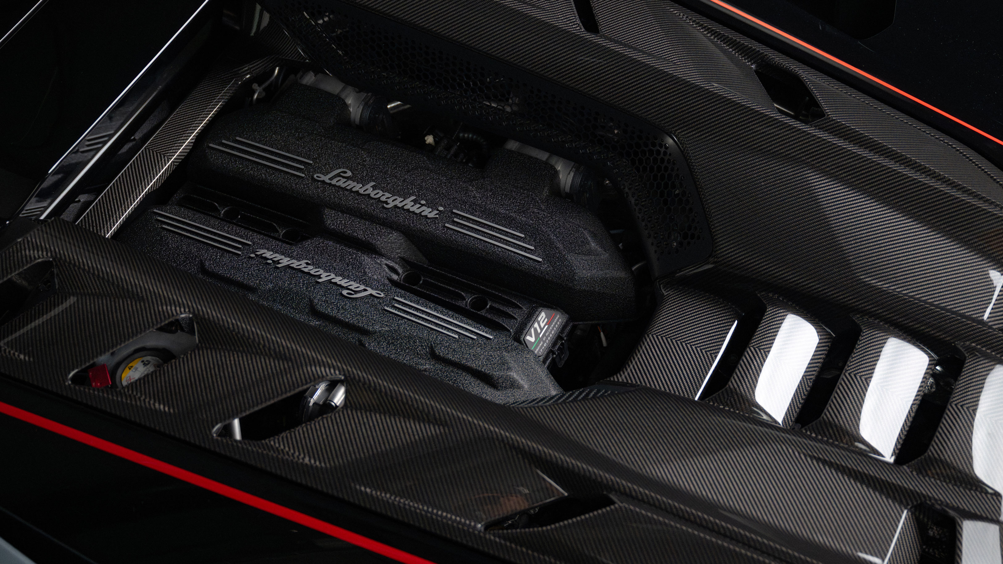 Lamborghini Revuelto SV - engine