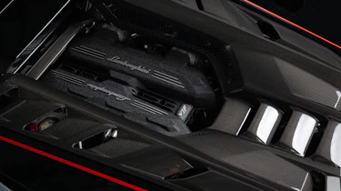 Lamborghini Revuelto SV - engine