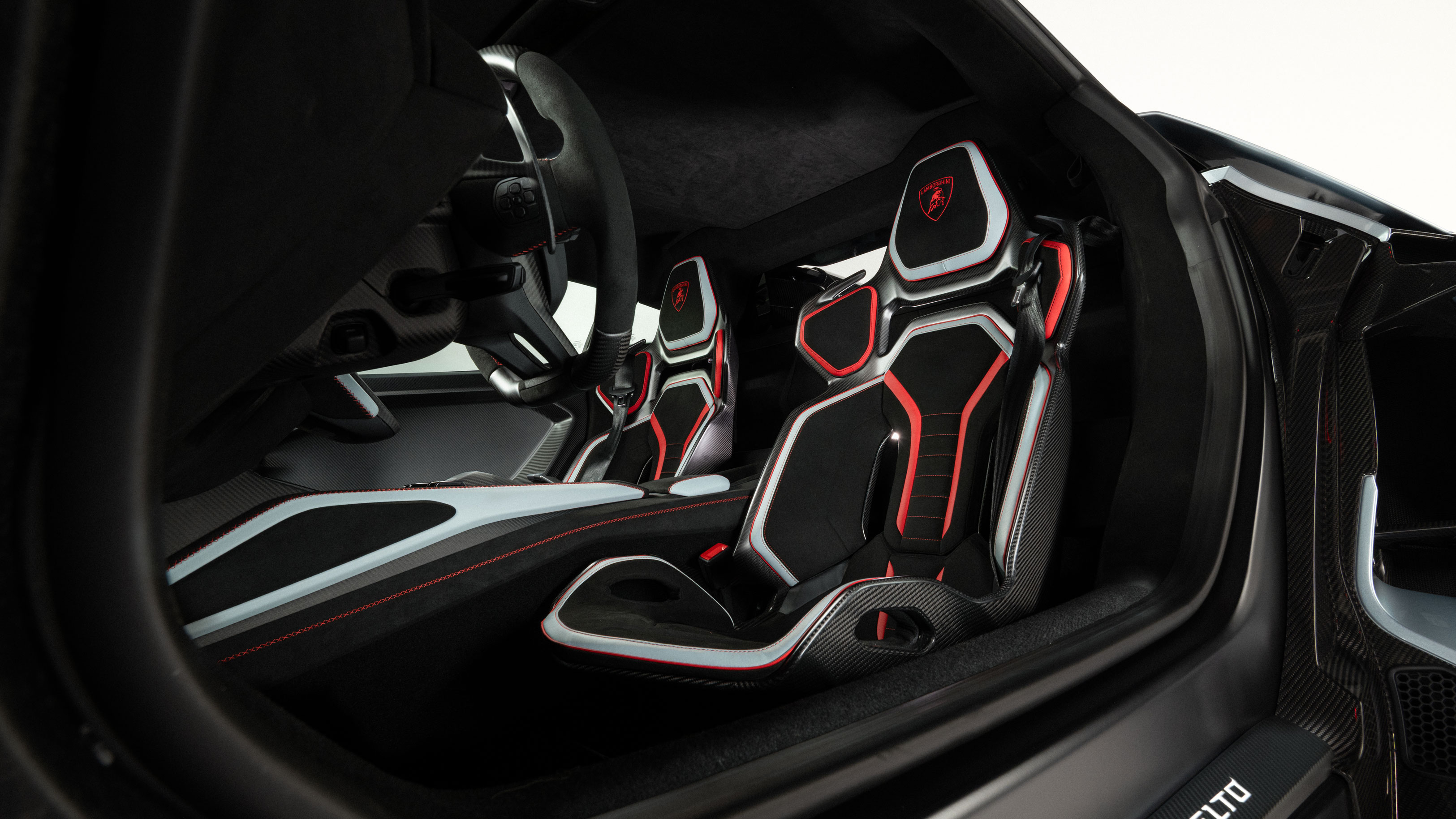 Lamborghini Revuelto SV - interior
