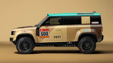 Land Rover Defender Dakar - side