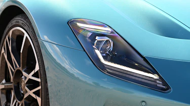 Maserati MCPure Cielo - headlight