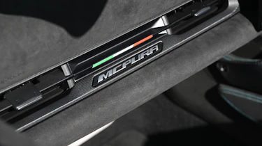 Maserati MCPure Cielo - passenger air vents