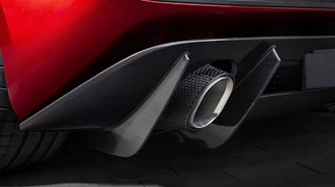 McLaren M6GT Concept - exhaust
