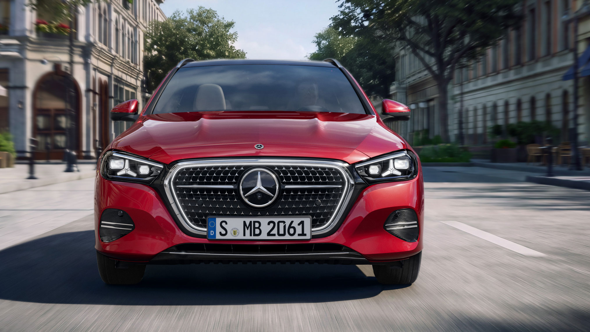 Mercedes C-Class Estate facelift - full front action