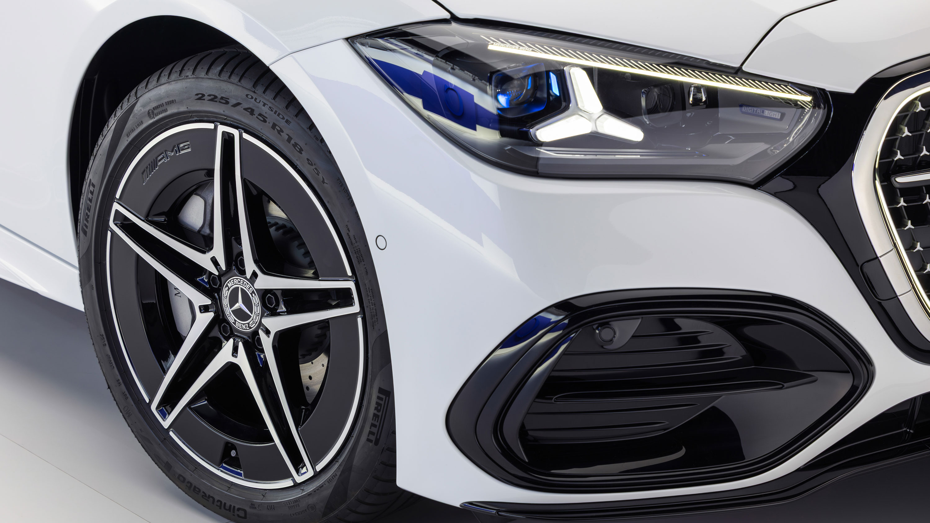 Mercedes C-Class facelift - front detail