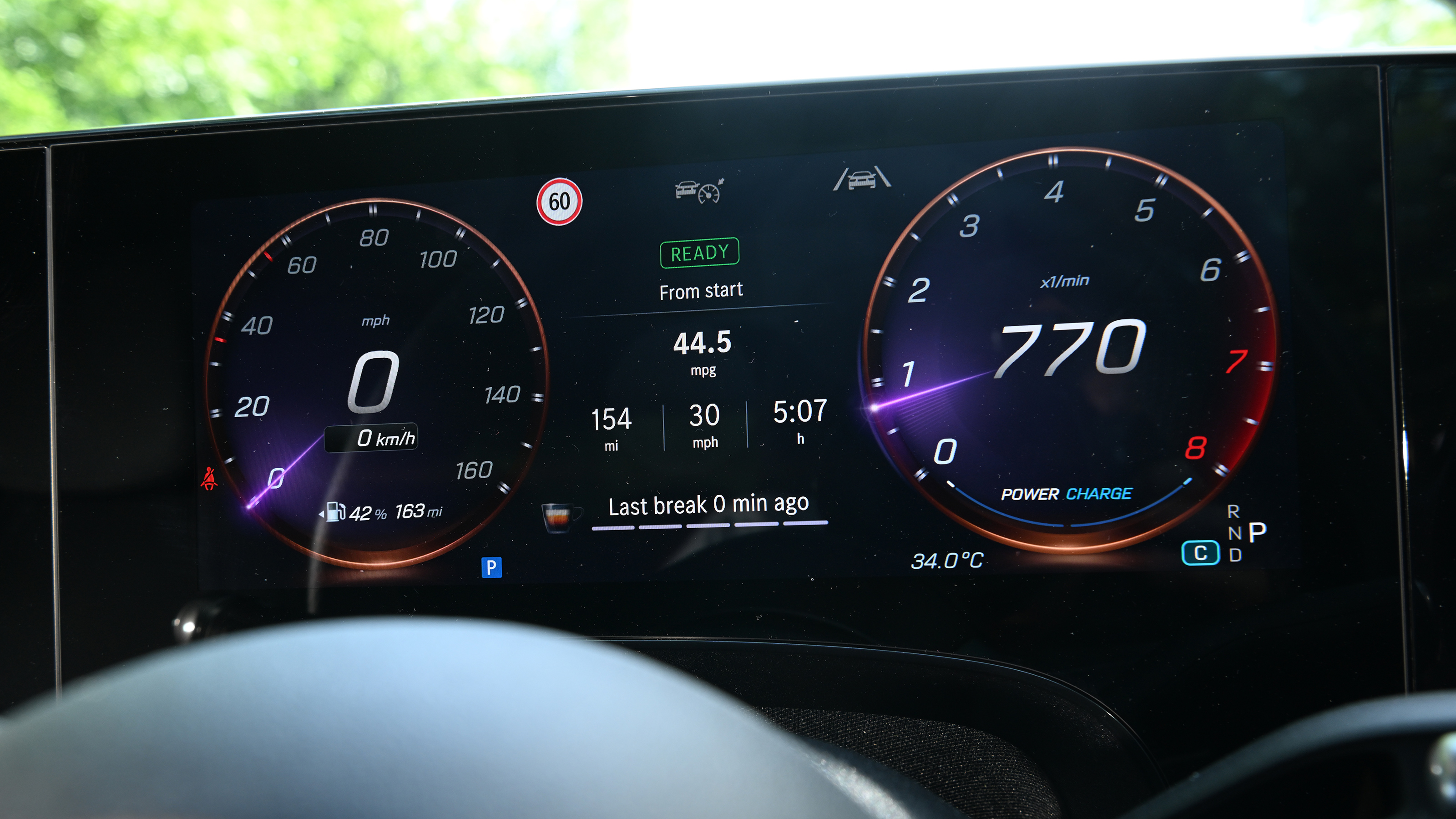 Mercedes CLA Hybrid - driver's display