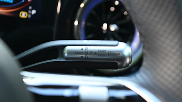Mercedes CLA Hybrid - gear selector