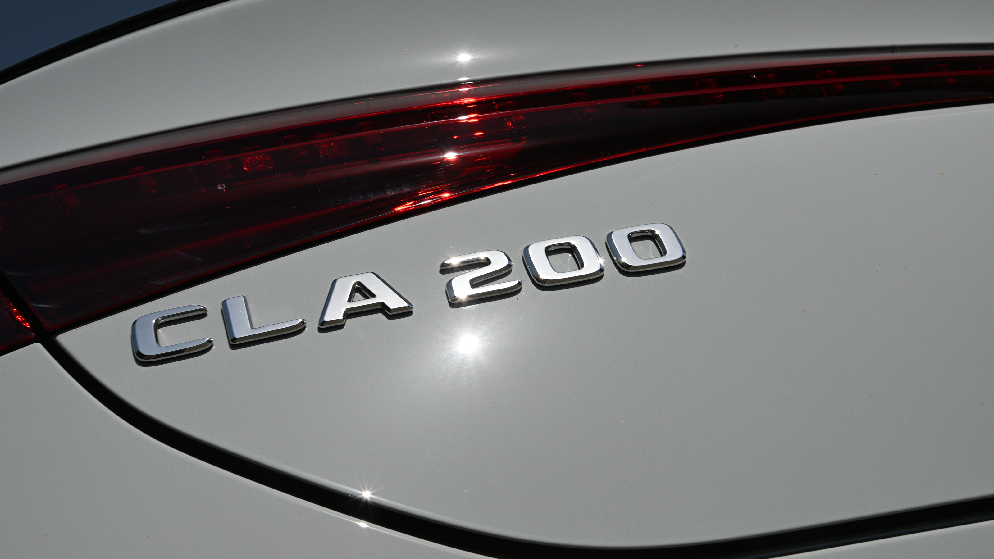 Mercedes CLA Hybrid - 'CLA 200' tailgate badging