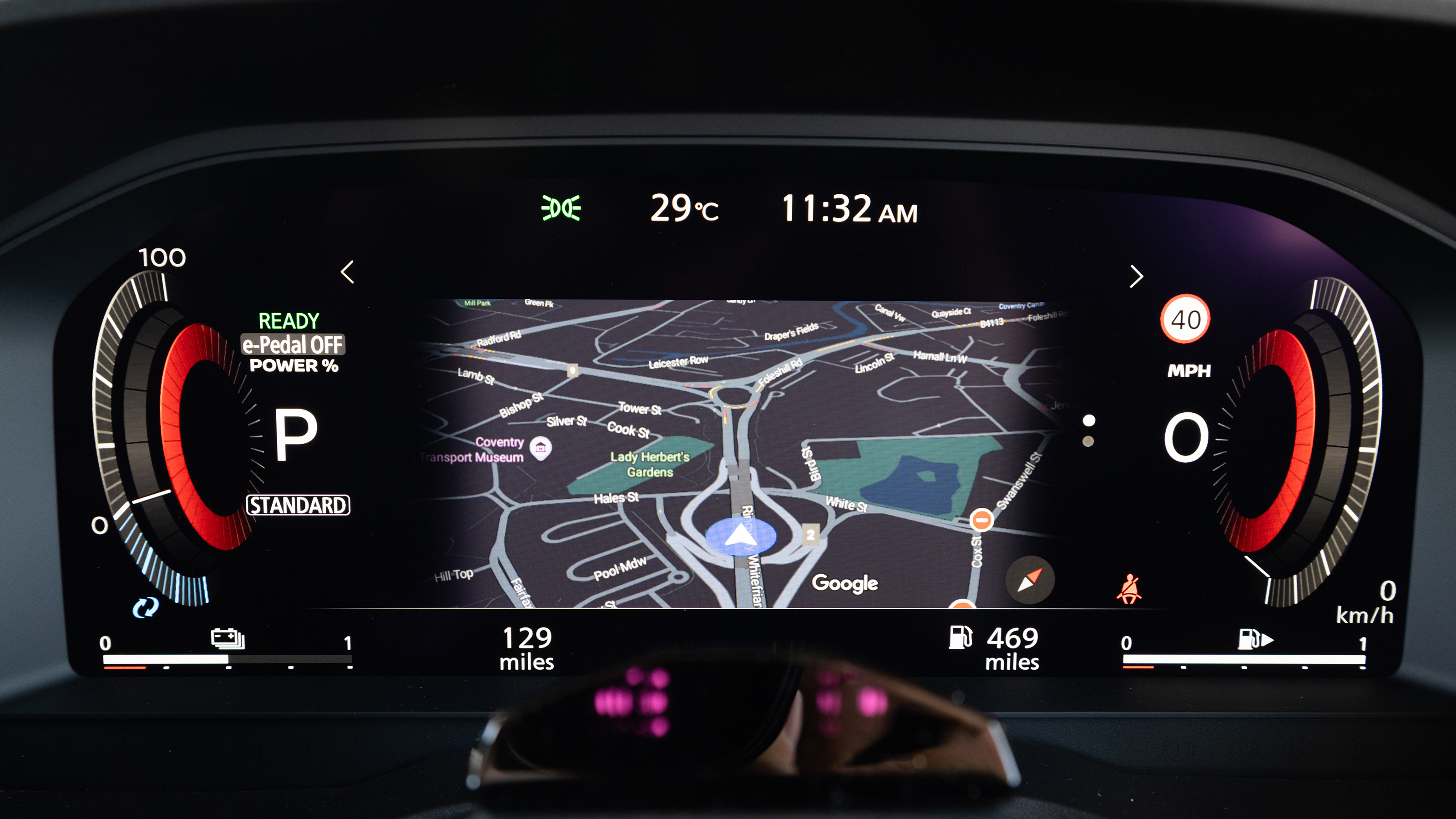 Nissan X-Trail - driver's display