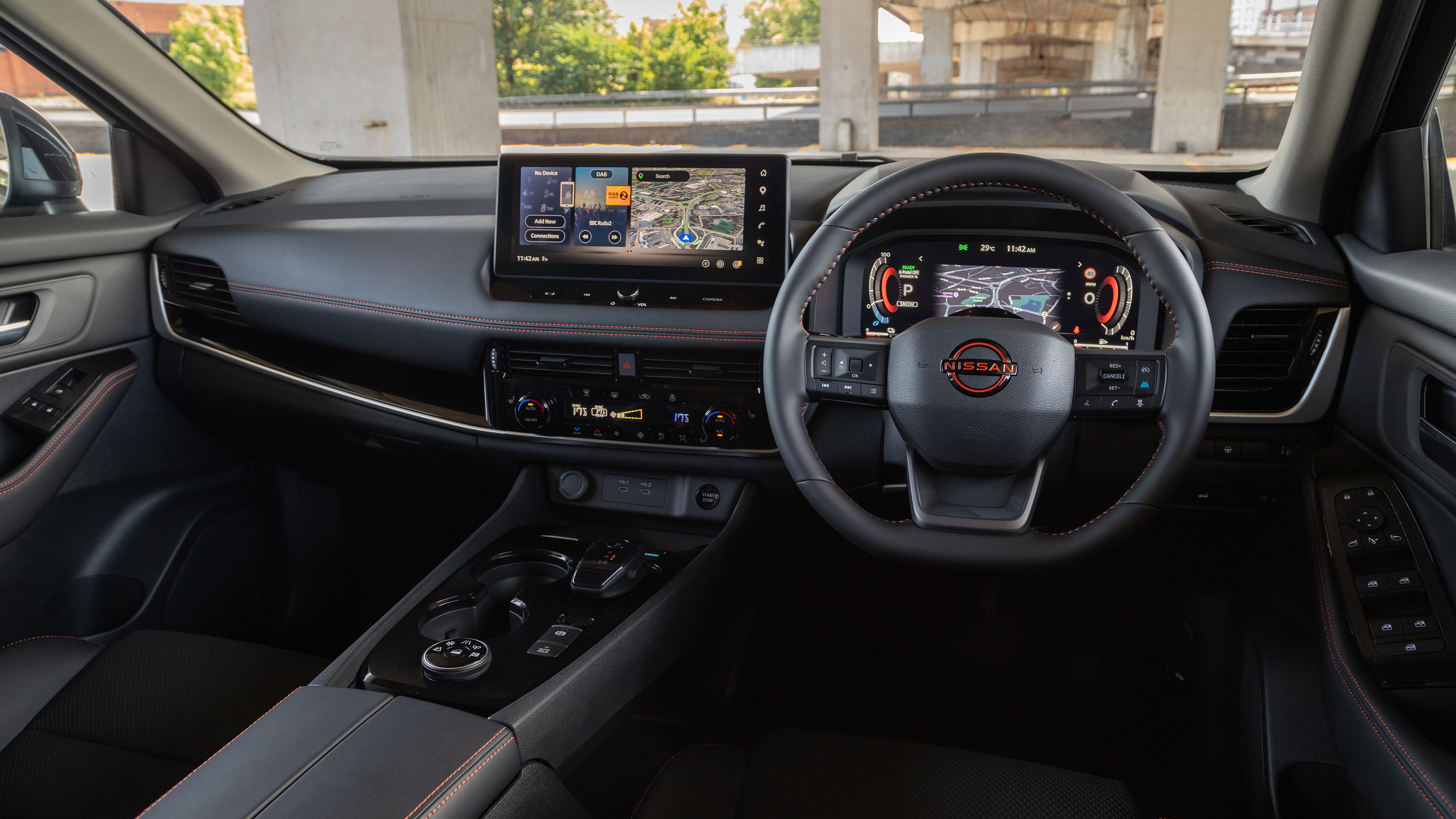 Nissan X-Trail - dashboard